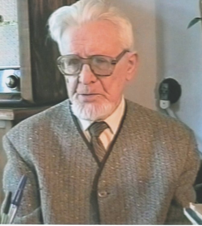 Степан Григорьевич Щеколдин умер в Таганроге 6 мая 2002 года